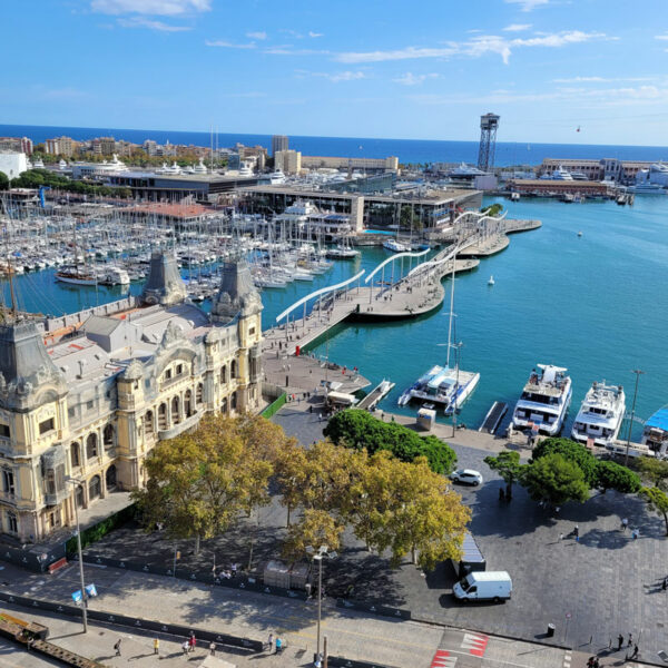 Rambla de Mar – Barcelona Rambla de Mar - Barcelona Foto: © Aline Scheuböck Trips4Kids.de