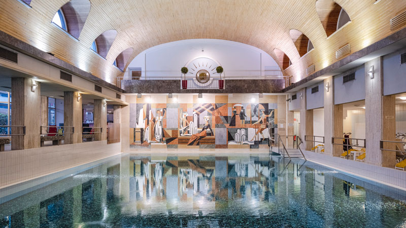 Region-Villach-Tourismus_ThermenResort-Warmbad-Villach_Urquellbecken-1_Stefan-Leitner Region-Villach-Tourismus_ThermenResort-Warmbad-Villach_Urquellbecken-1_Stefan-Leitner