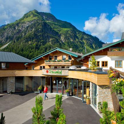 Aussenansicht des Rosenhofs im Kleinwalsertal