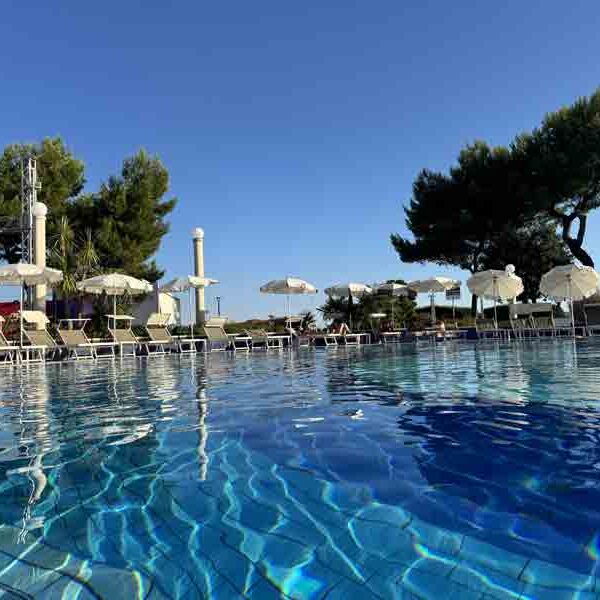 Savoy_Beach_Hotel.Pool2.Bild.Trips4kids.de10 Savoy BEach Hotel - Hotel Pool Bild: Trips4kids.de.