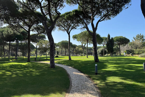 Sheraton_Cascais_Park2.Bild.Laura_Geyer.8 Sheraton Cascais - Gartenanlage Bild: Laura Geyer