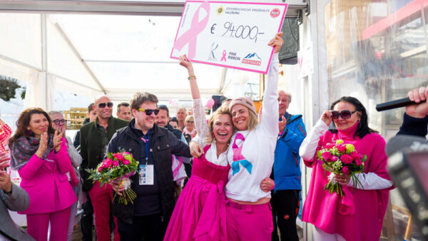 SheSkis-2024-(v.l.n.r.)-Manuela-Krings-&-Mona-Maier-c-TVB-Obertauern_Marc-Stickler SheSkis-2024-(v.l.n.r.)-Manuela-Krings-&-Mona-Maier-c-TVB-Obertauern_Marc-Stickler