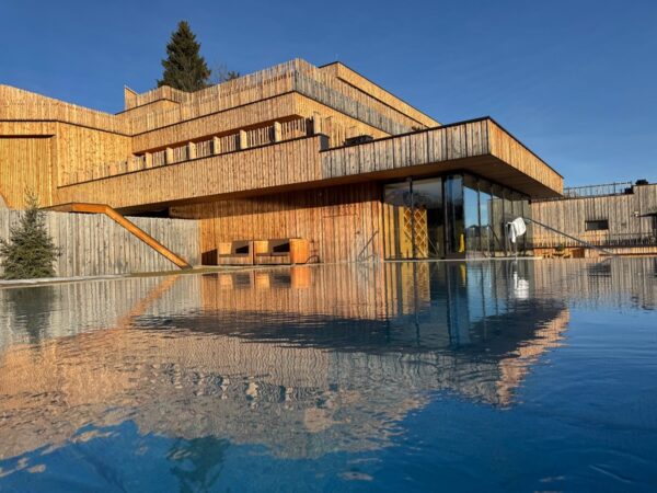 tratterhof-mountain-sky-hotel-Sky-Pool tratterhof-mountain-sky-hotel-Sky-Pool Foto: © Andrea Fischer Trips4kids.de