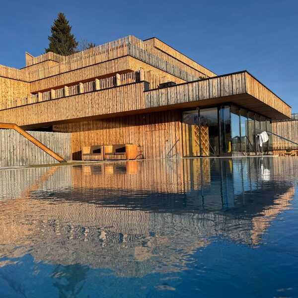 tratterhof-mountain-sky-hotel-Sky-Pool tratterhof-mountain-sky-hotel-Sky-Pool Foto: © Andrea Fischer Trips4kids.de