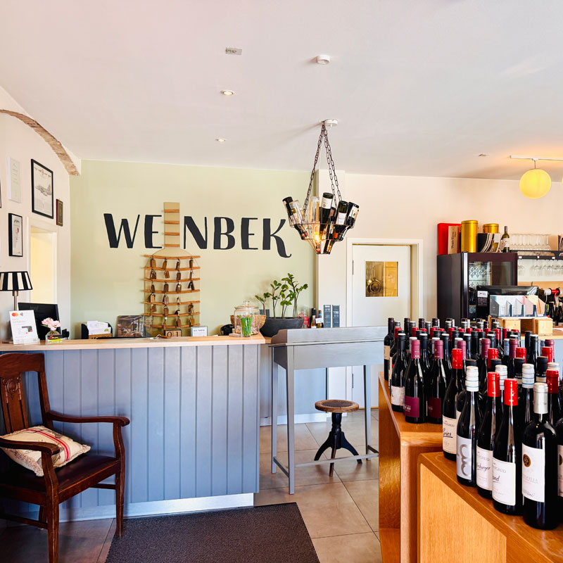 Weinbek-Weinhotel---Weinladen
