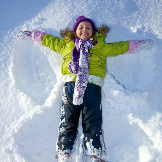 winter-kind-schnee--grossarl