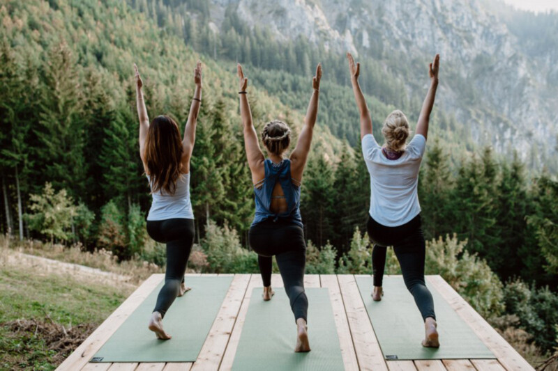 Wie wäre es mal mit einer entspannten Yoga-Auszeit in den Bergen, im schönen Allgäu? Mit Blick auf die Königsschlösser? Unser Tipp für Euch: Ein entspanntes Yoga-Retreat im Hotel Rübezahl noch bevor der Weihnachtsstress anrollt ...