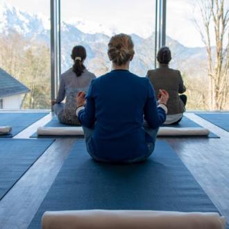Yoga_mit_Kunst.Bild.Lars-Oberlaender.6 Yoga mit Kunst Tolelzer Land